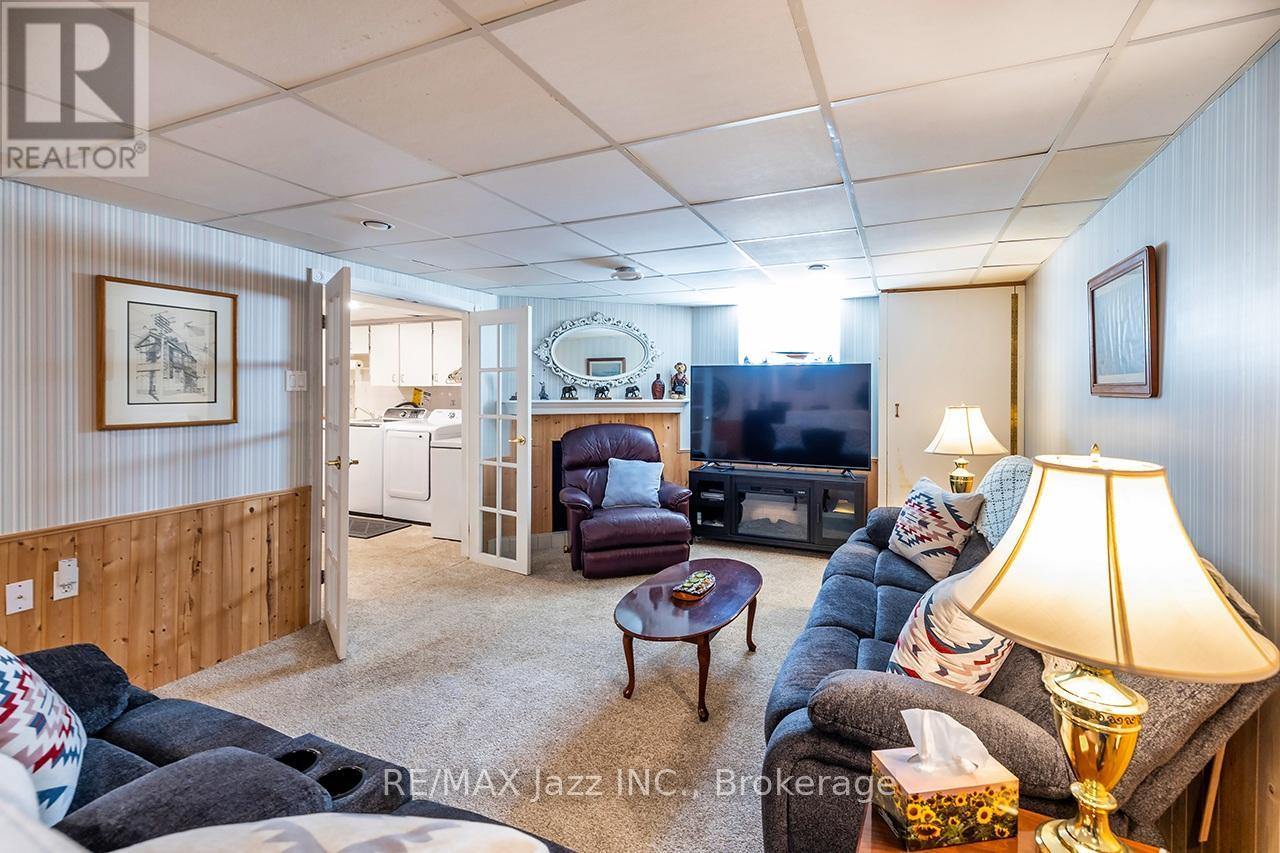 835 CEDAR GLEN ROAD - 30