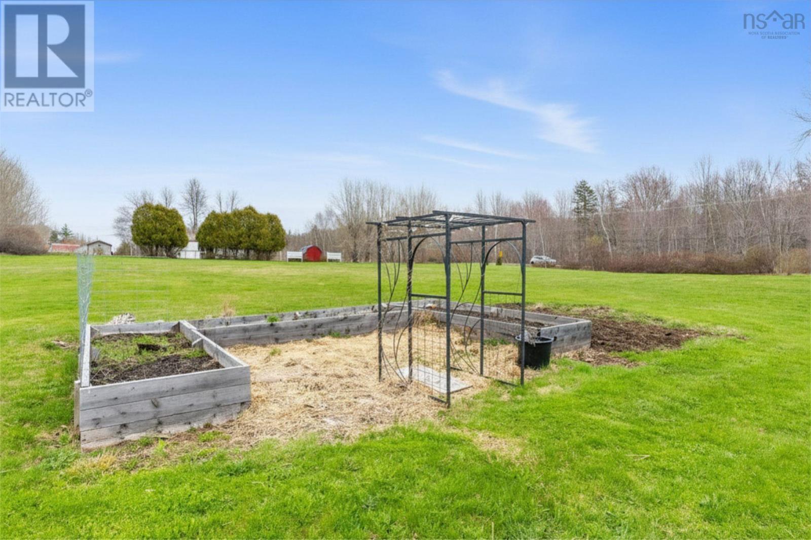 683 Messenger Road - 44