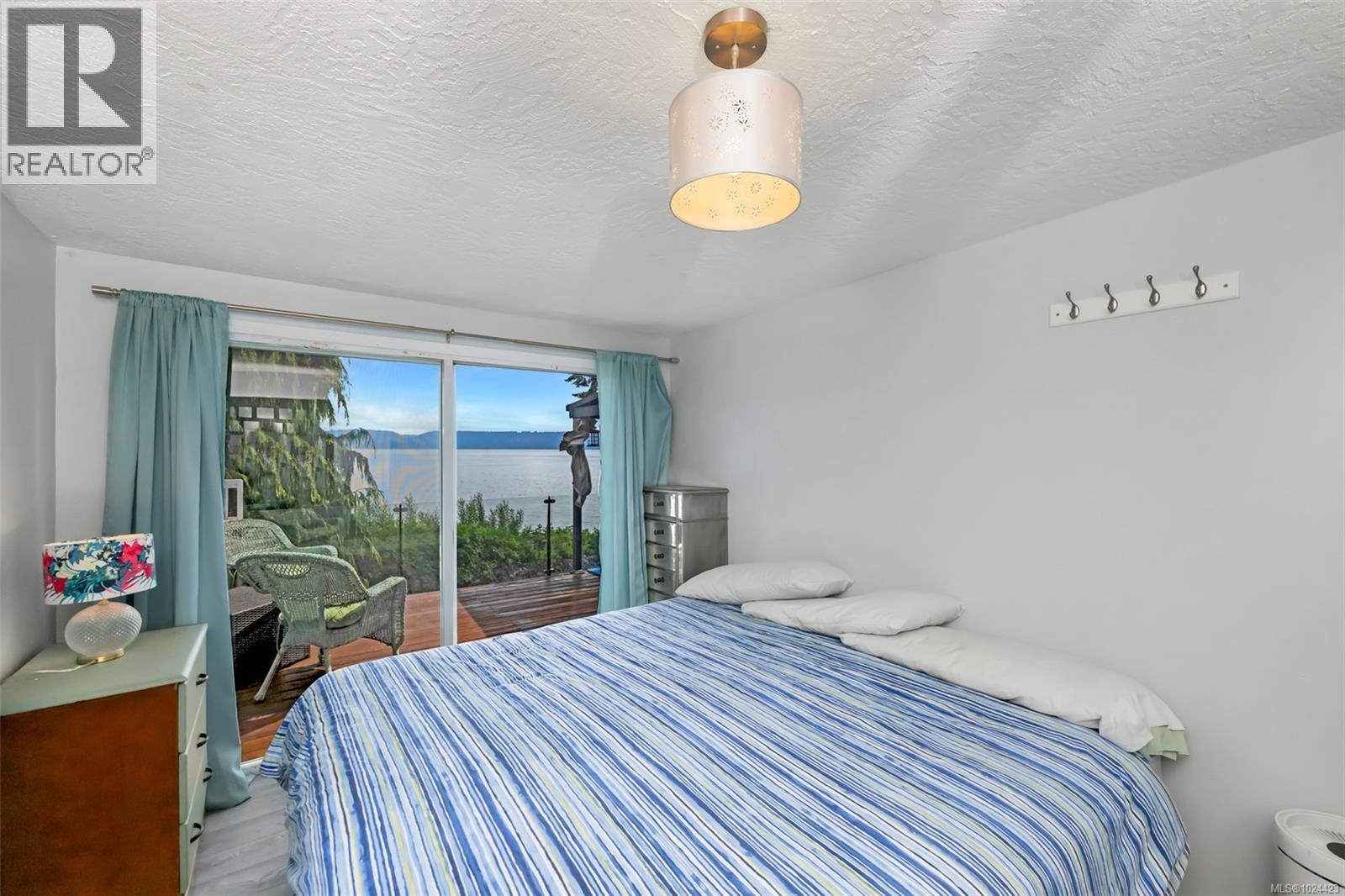 #3 8177 West Coast Rd - 12