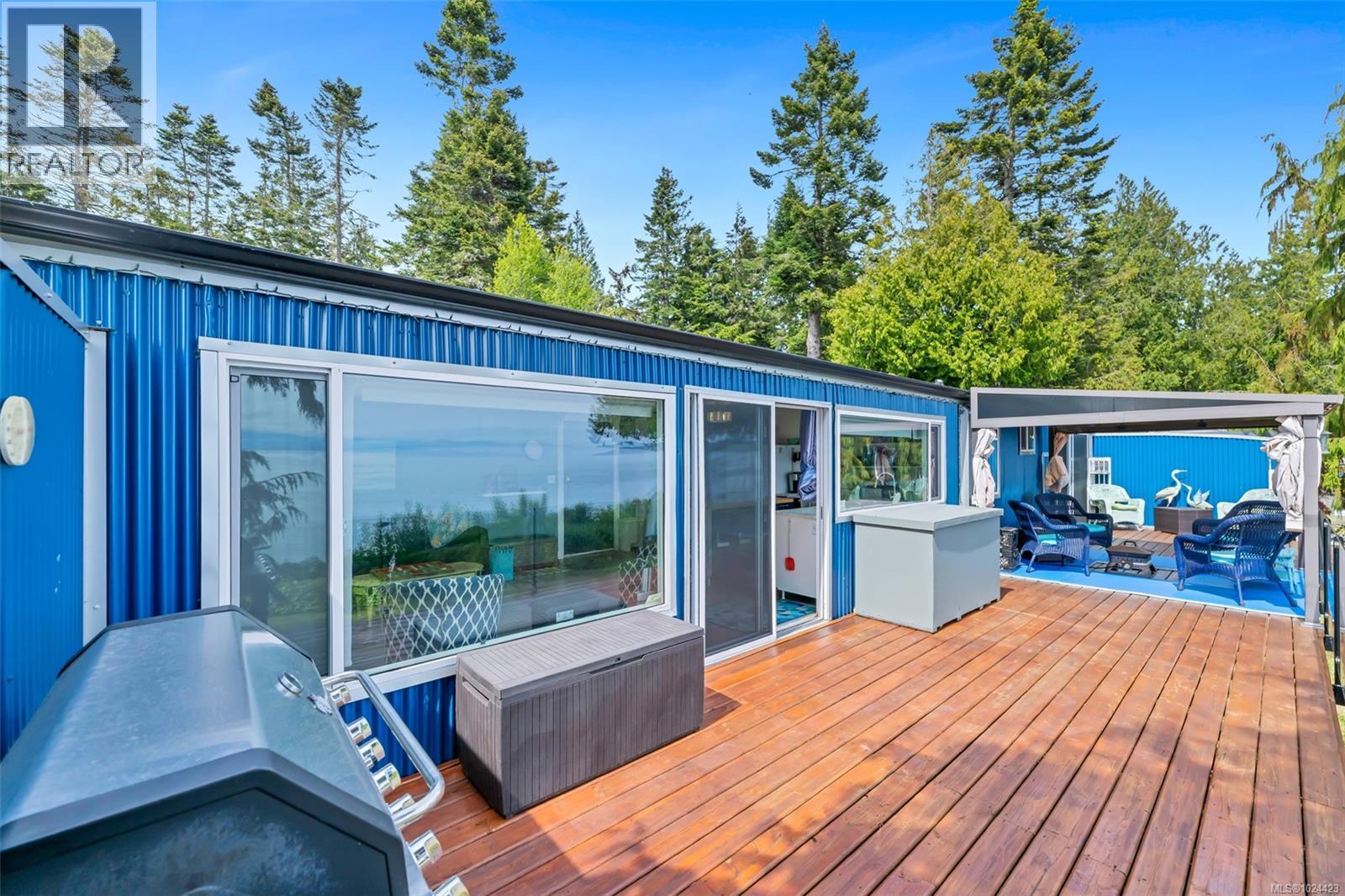 #3 8177 West Coast Rd - 18