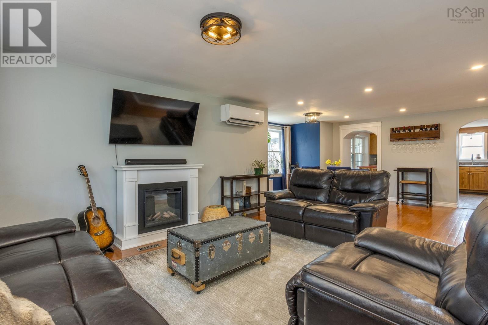 683 Messenger Road - 7