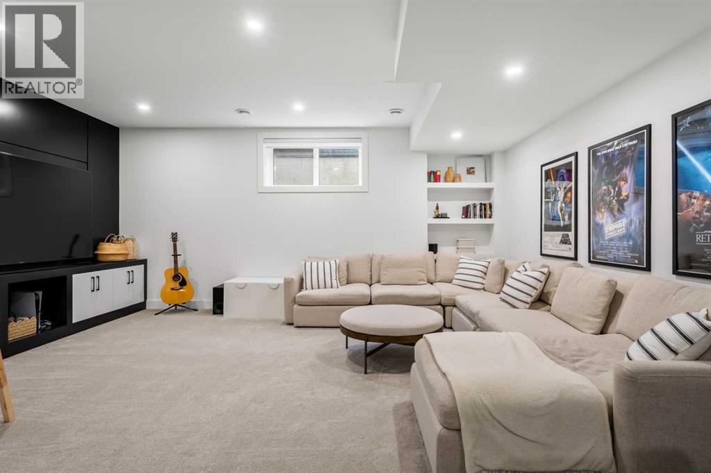 2824 30 Street SW - 29