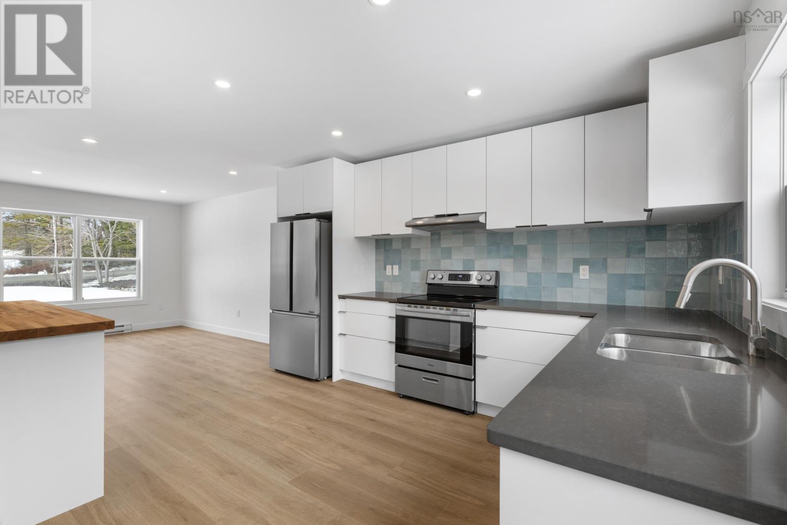 125 Burkes Road - 18