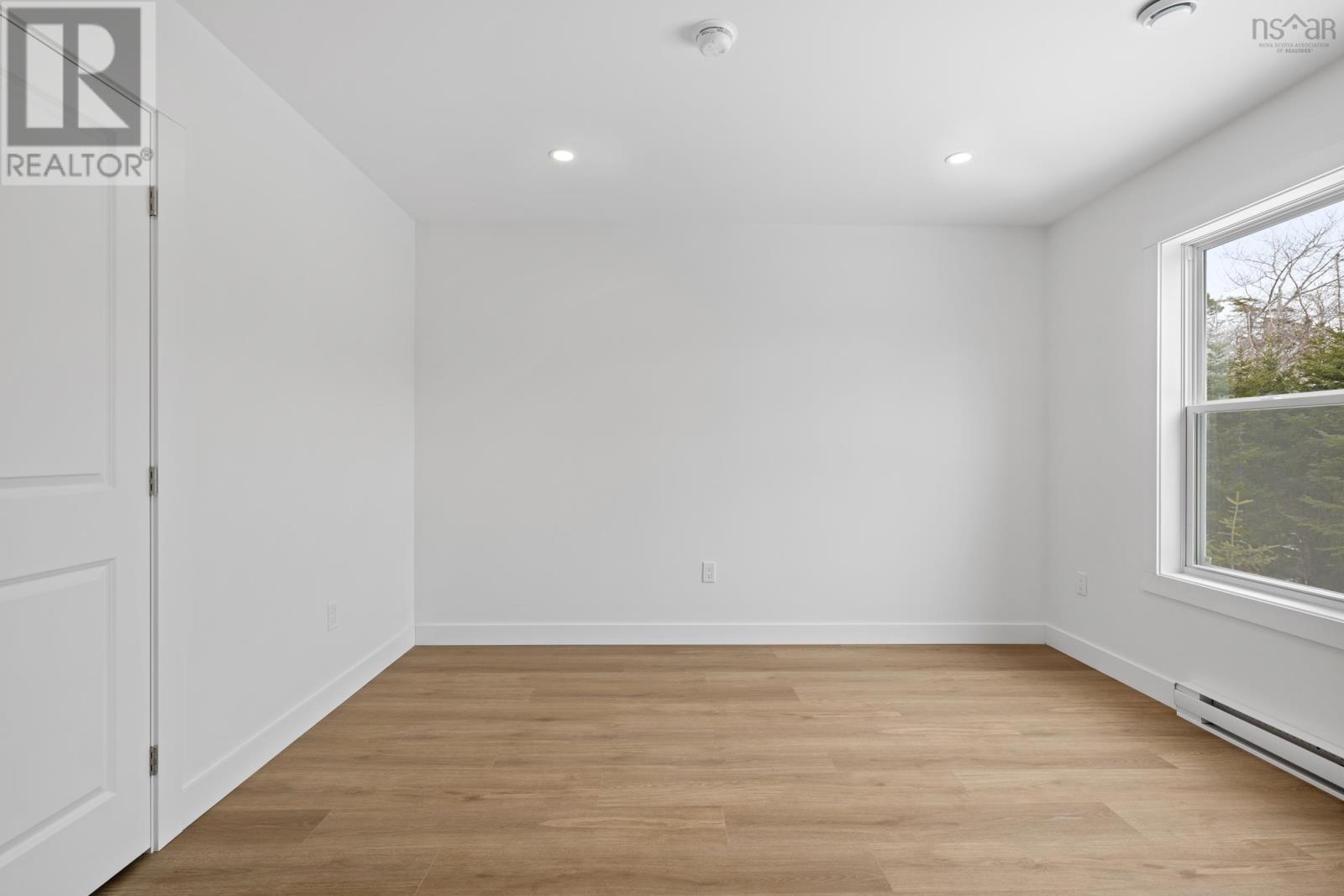 125 Burkes Road - 33