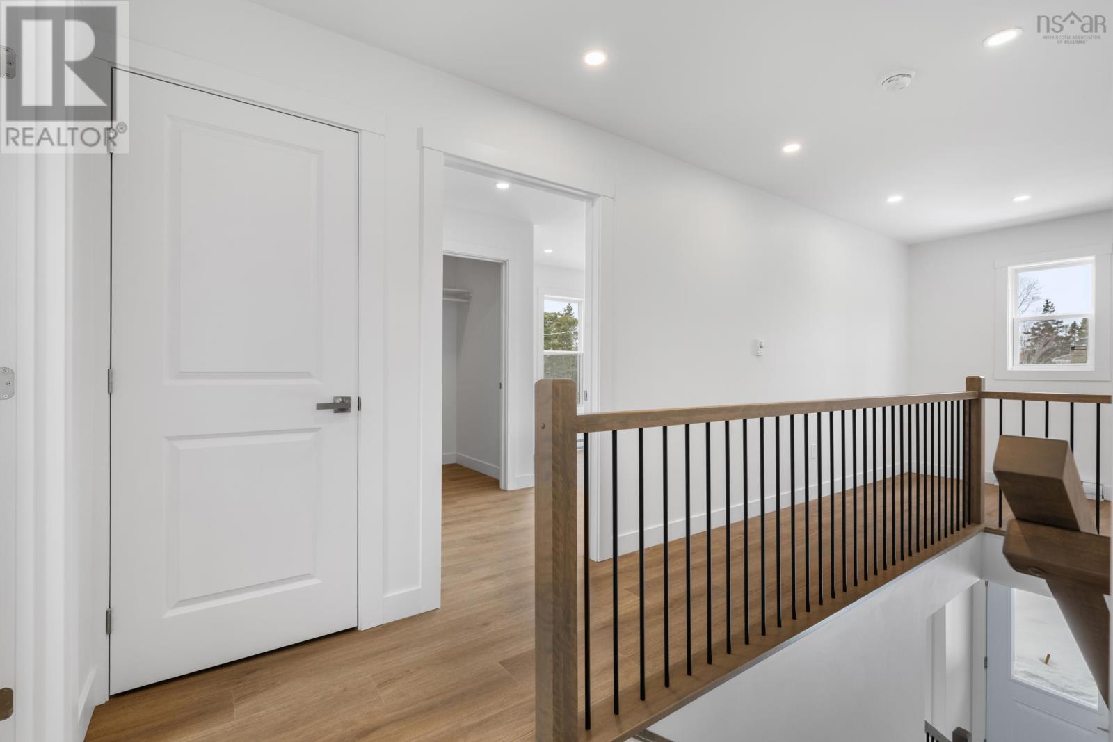 125 Burkes Road - 35