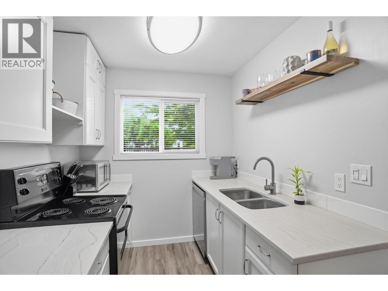 #4 3135 Walnut Road - 11
