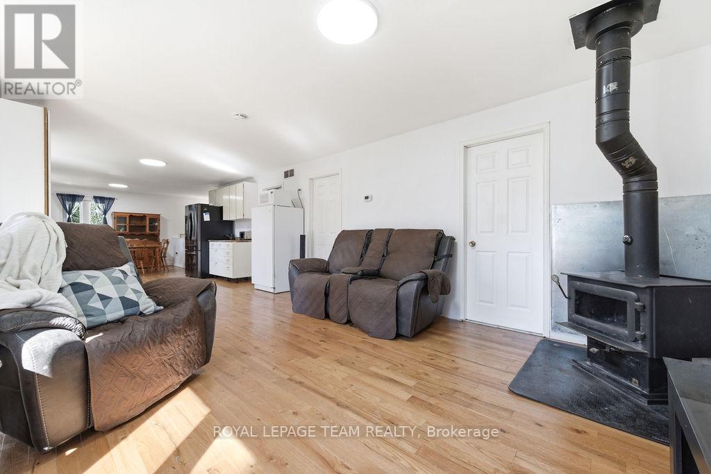 41 HARRISON TRAIL - 26