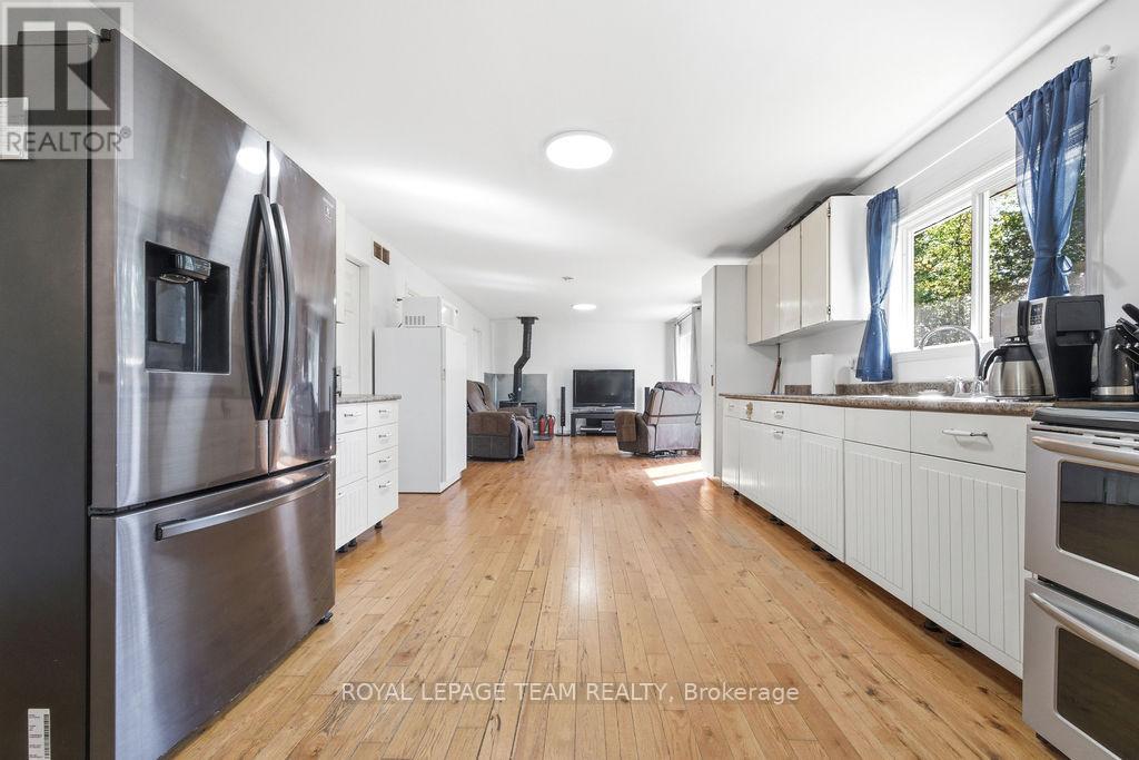41 HARRISON TRAIL - 33