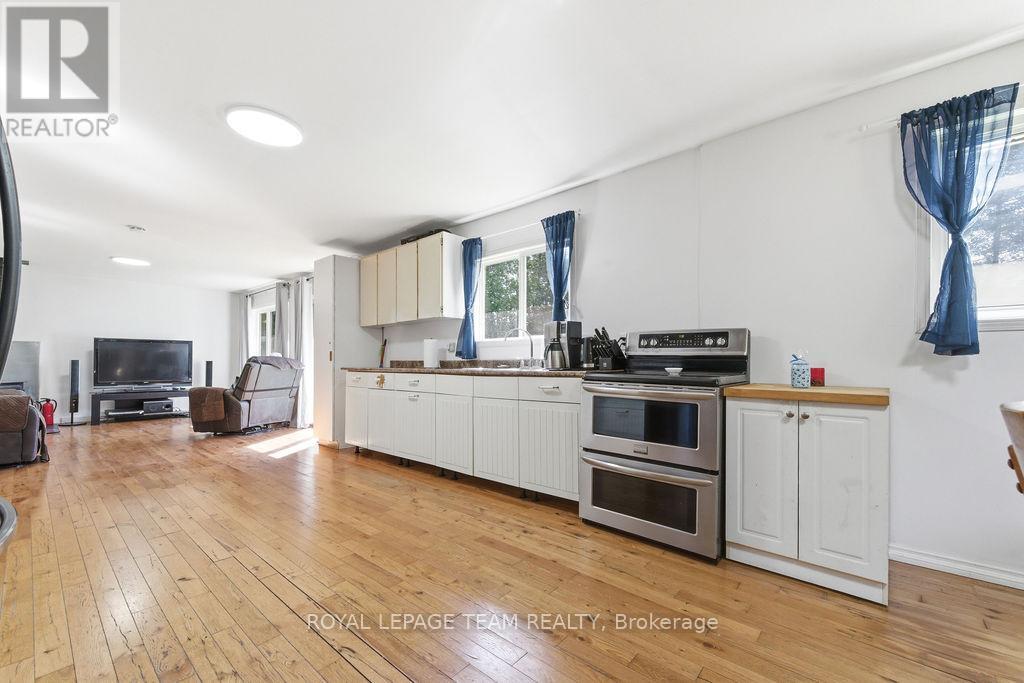 41 HARRISON TRAIL - 35