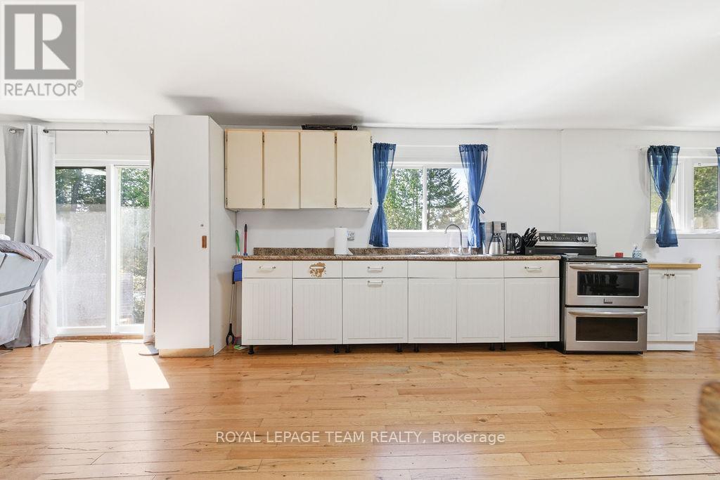 41 HARRISON TRAIL - 37