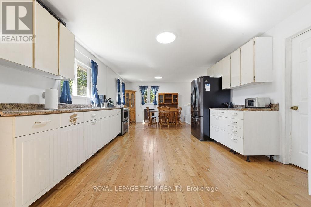 41 HARRISON TRAIL - 39