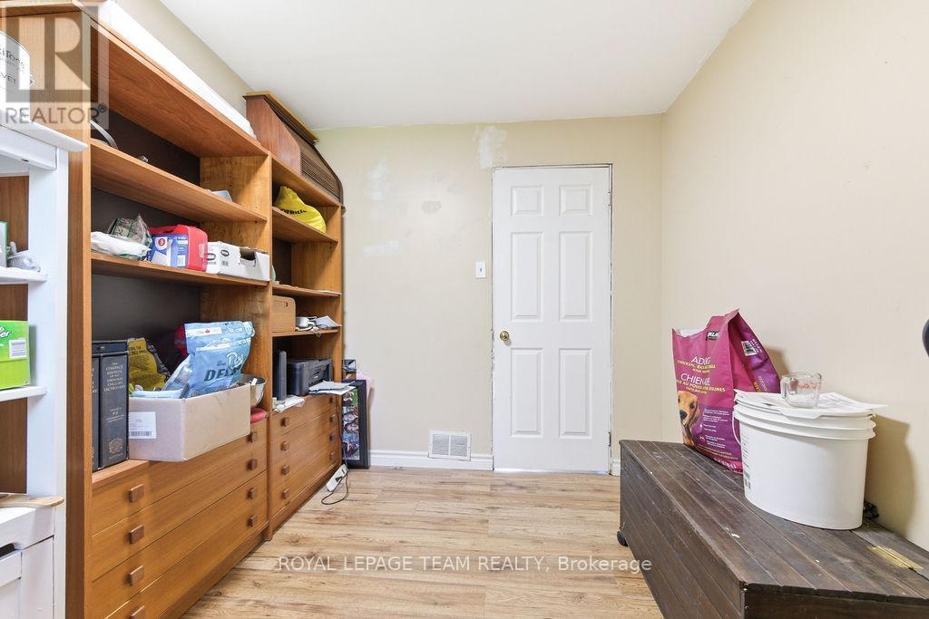 41 HARRISON TRAIL - 42