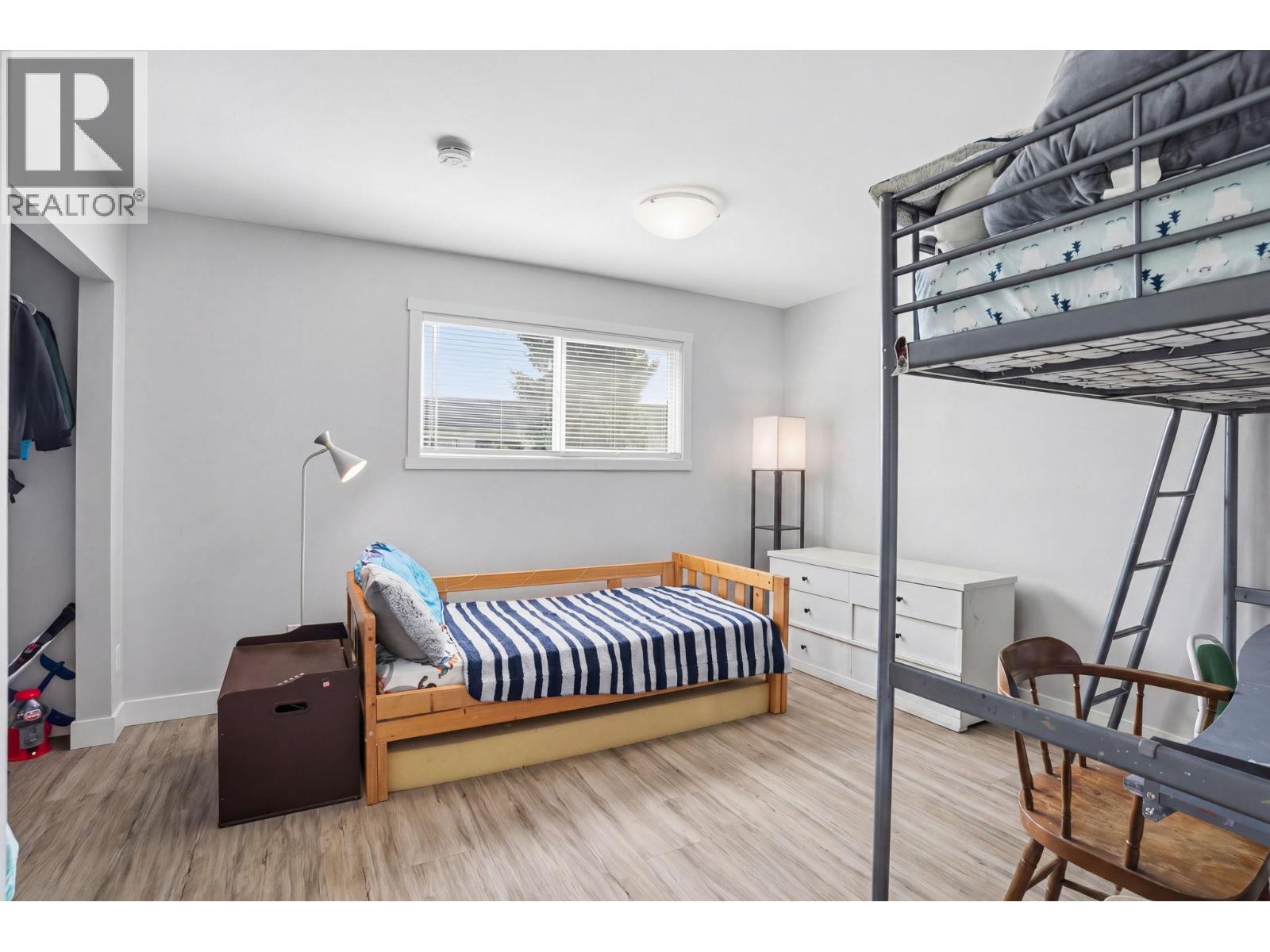 #4 3135 Walnut Road - 18