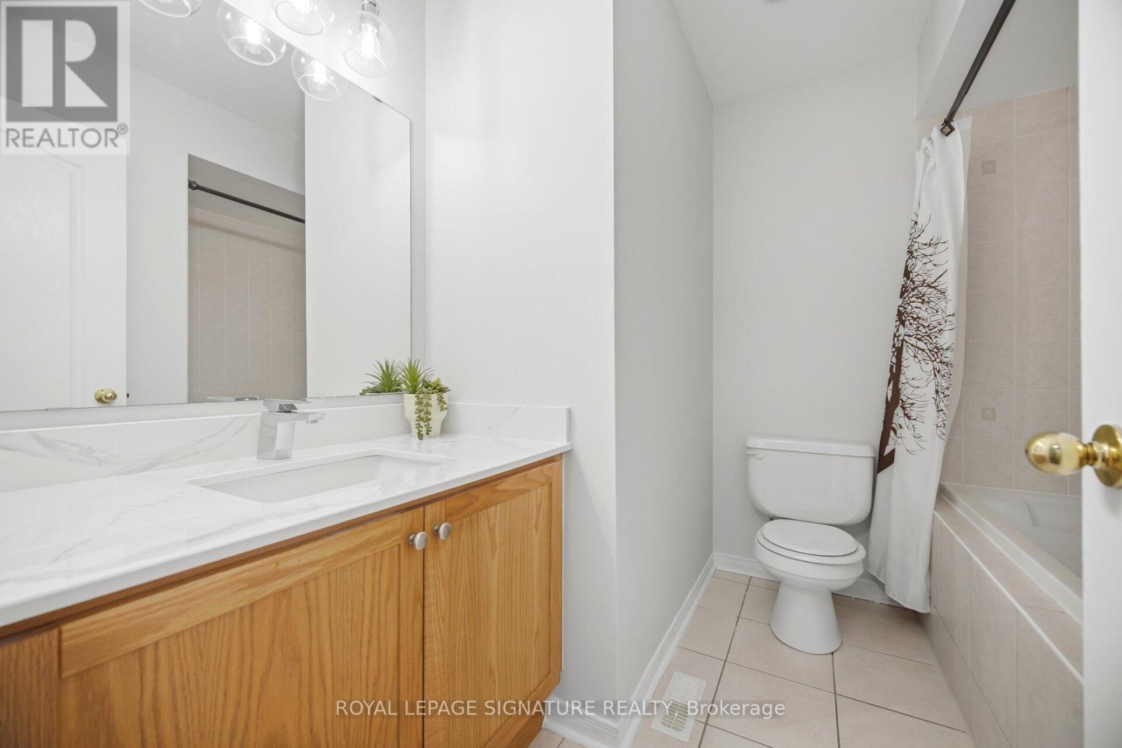 33 BAY BREEZE DRIVE - 32
