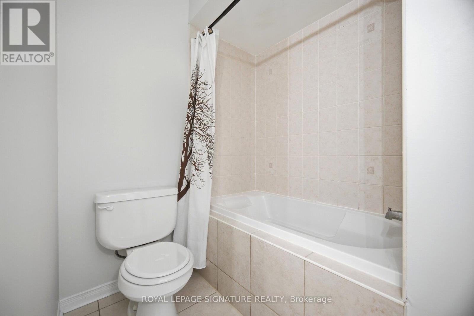 33 BAY BREEZE DRIVE - 33
