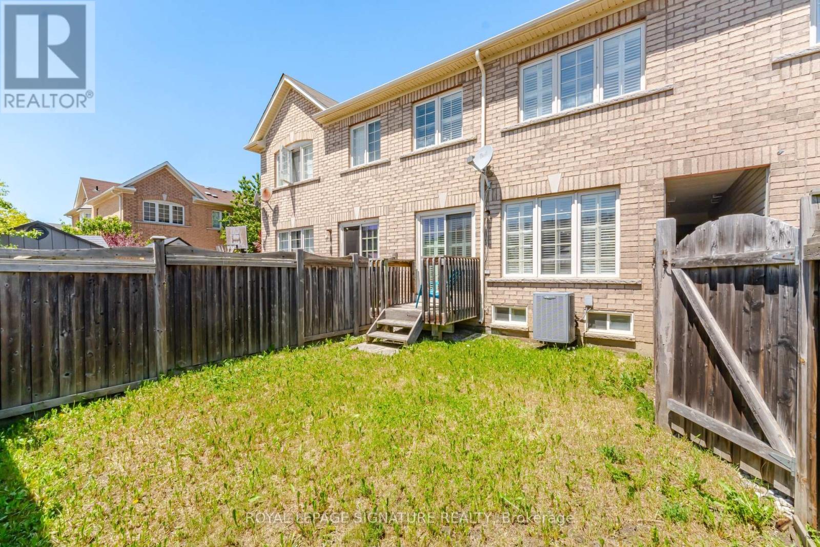 33 BAY BREEZE DRIVE - 36