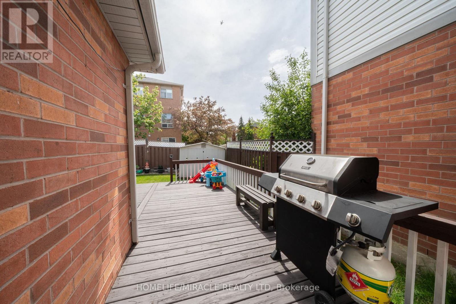 93 BRICKYARD WAY - 42