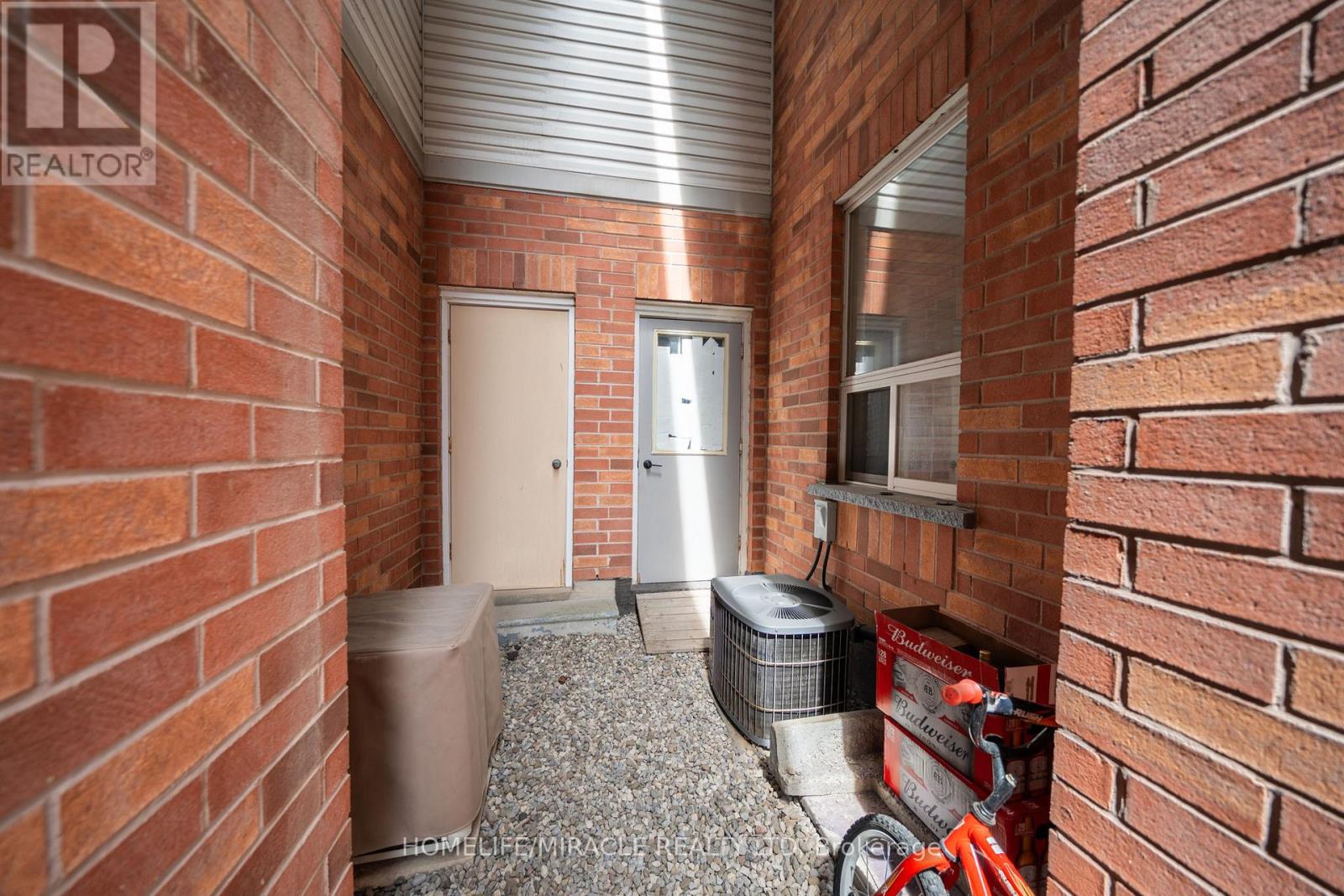 93 BRICKYARD WAY - 47