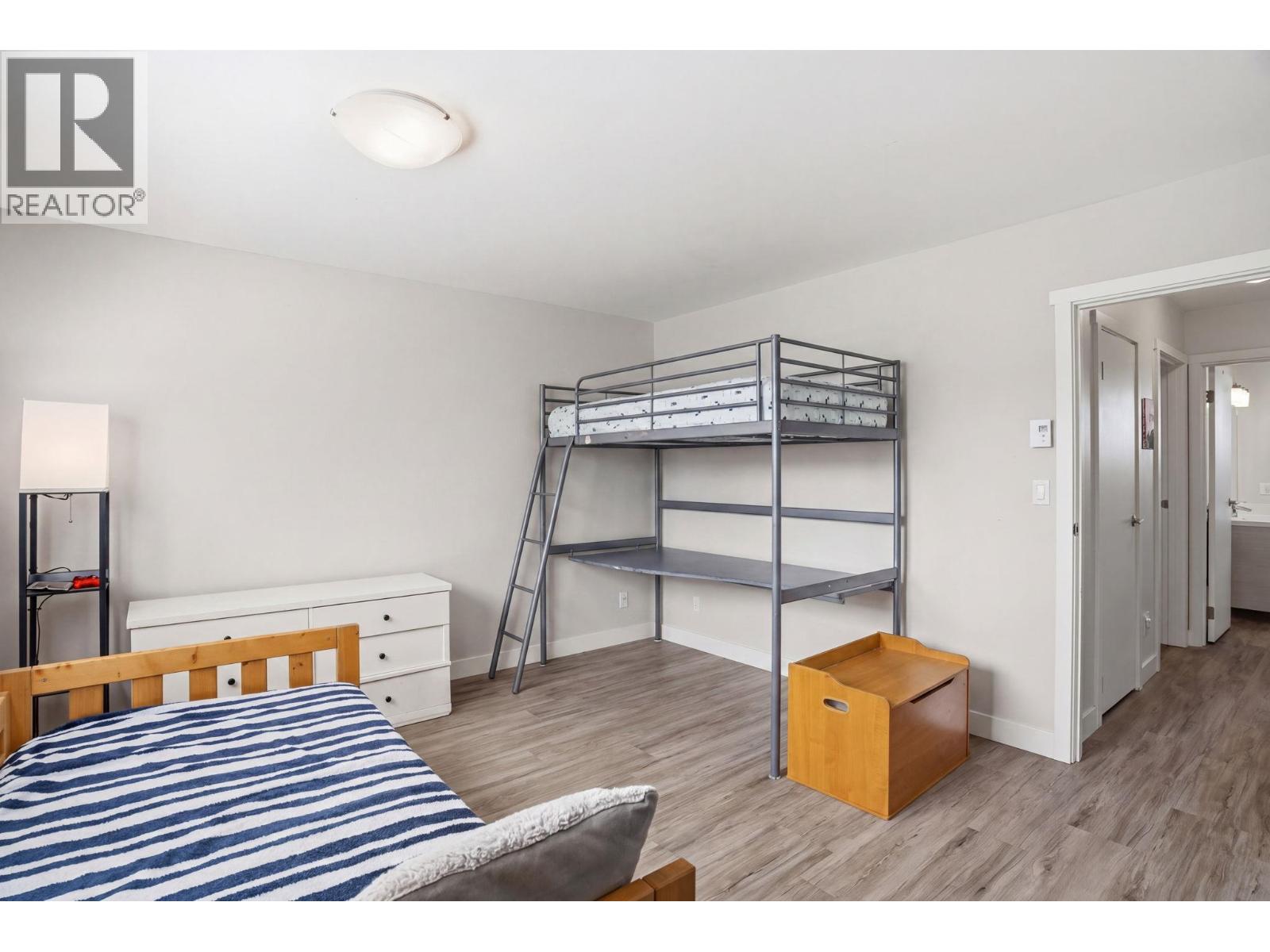 #4 3135 Walnut Road - 19