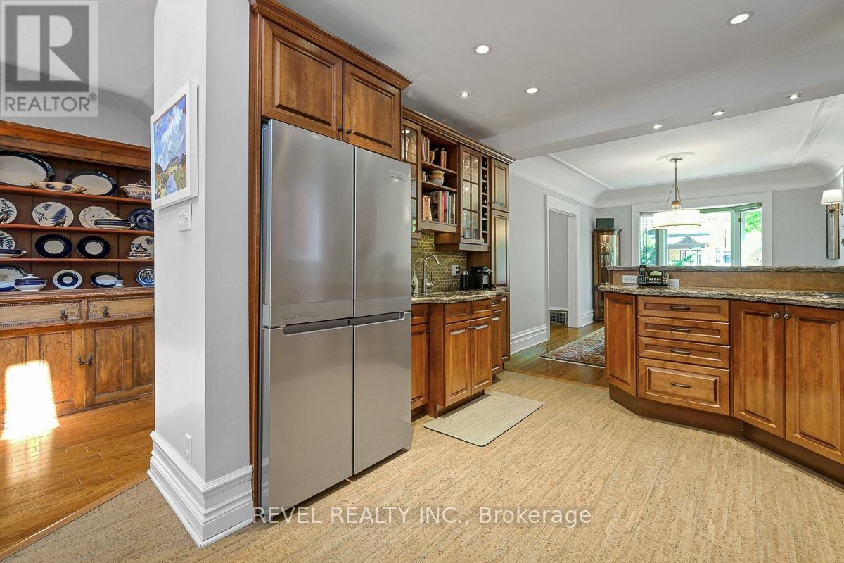 381 THIRD AVENUE - 12