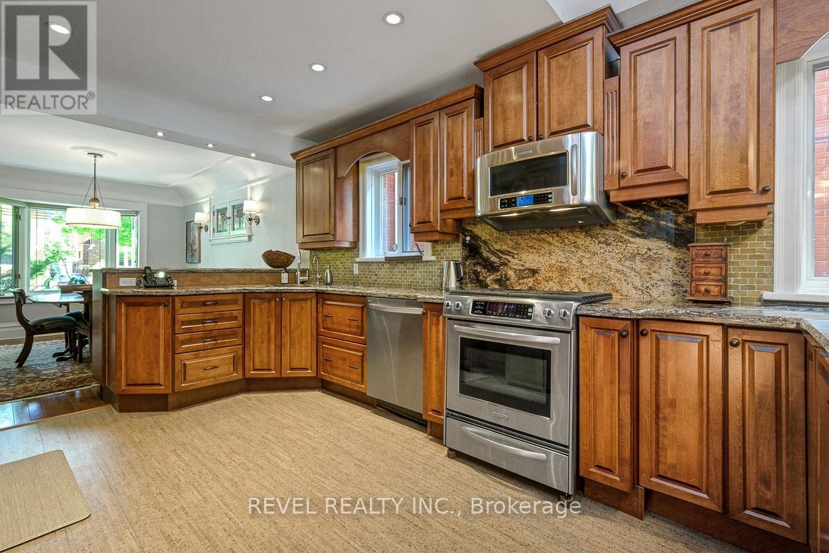 381 THIRD AVENUE - 13