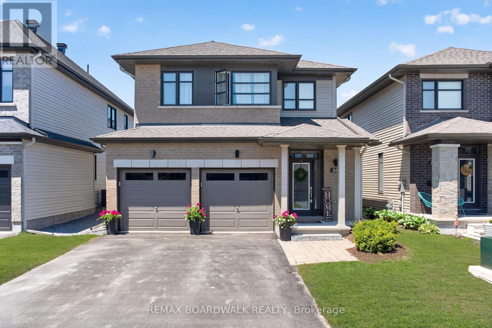 Shows like a model home!