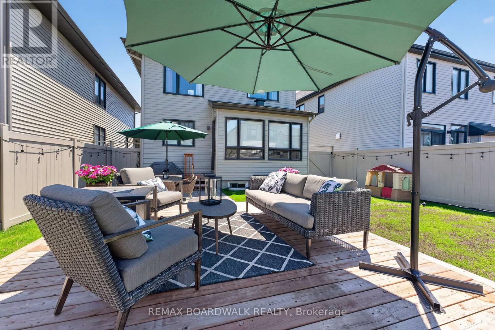 38 THUNDERBOLT STREET - 40