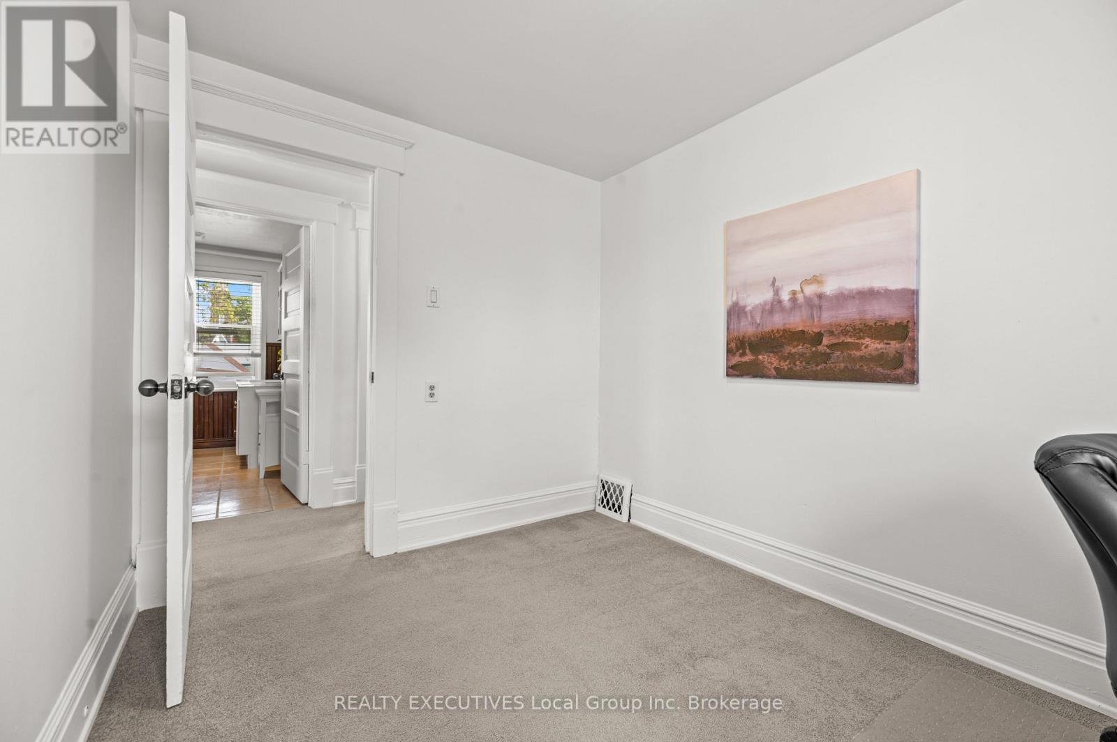 1069 FERGUSON STREET - 21