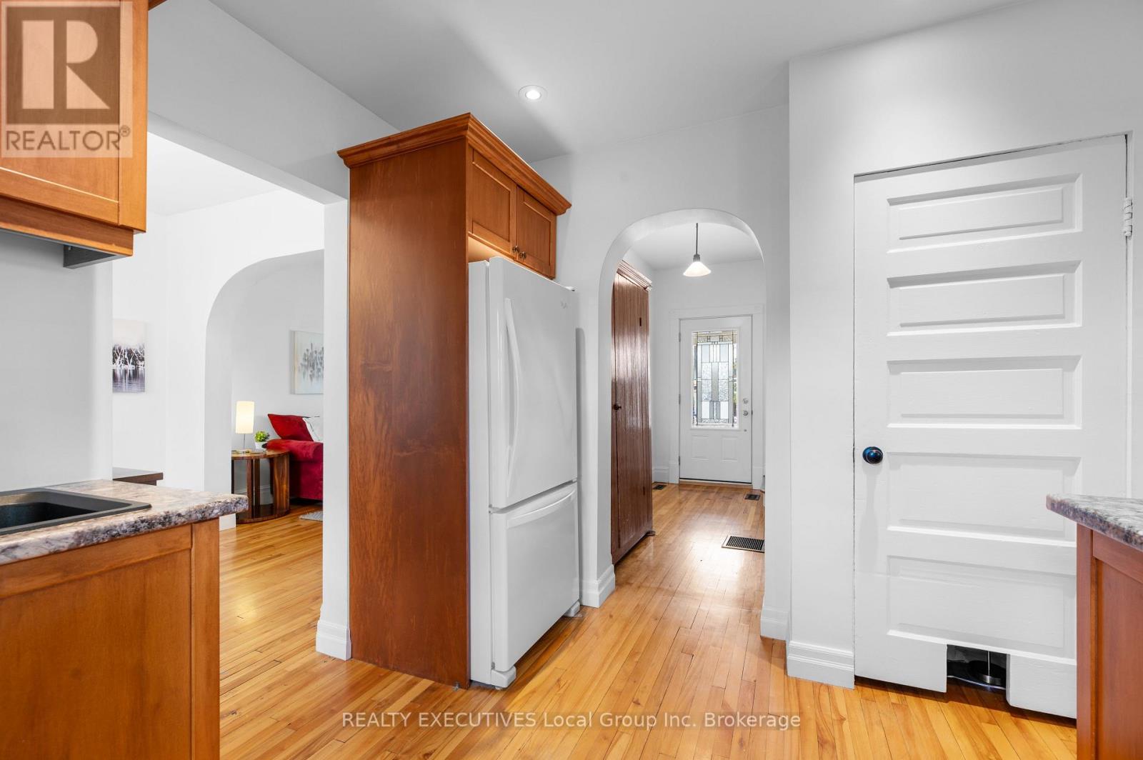 1069 FERGUSON STREET - 25