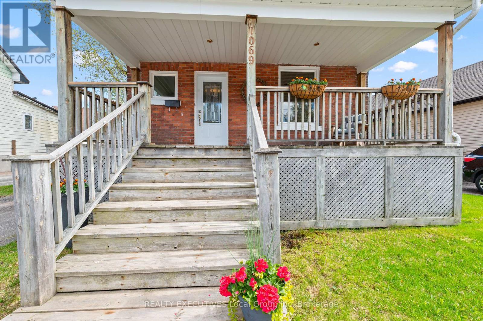 1069 FERGUSON STREET - Image 3