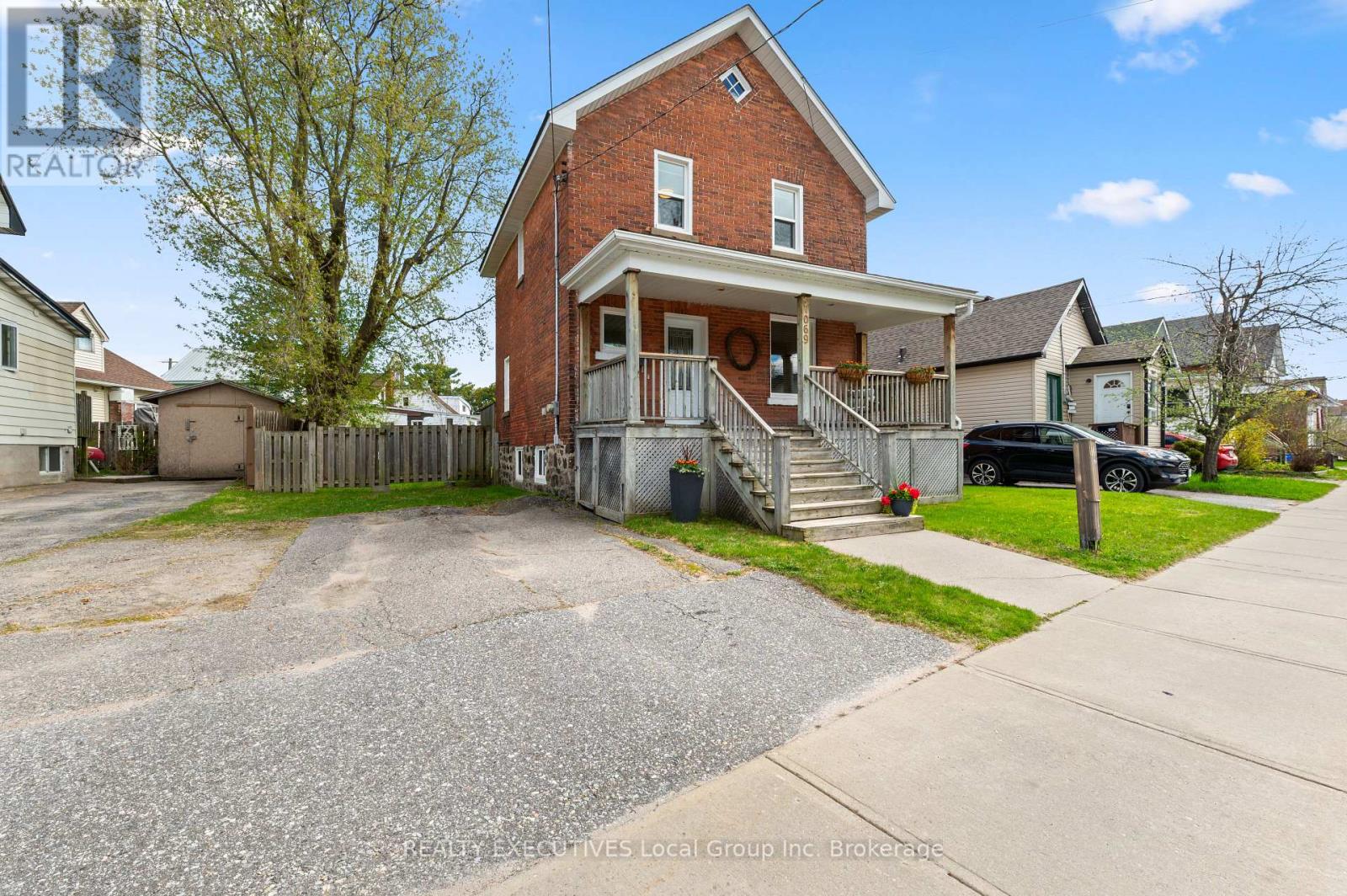 1069 FERGUSON STREET - 34
