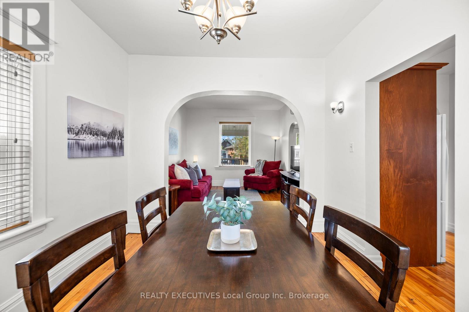 1069 FERGUSON STREET - 4