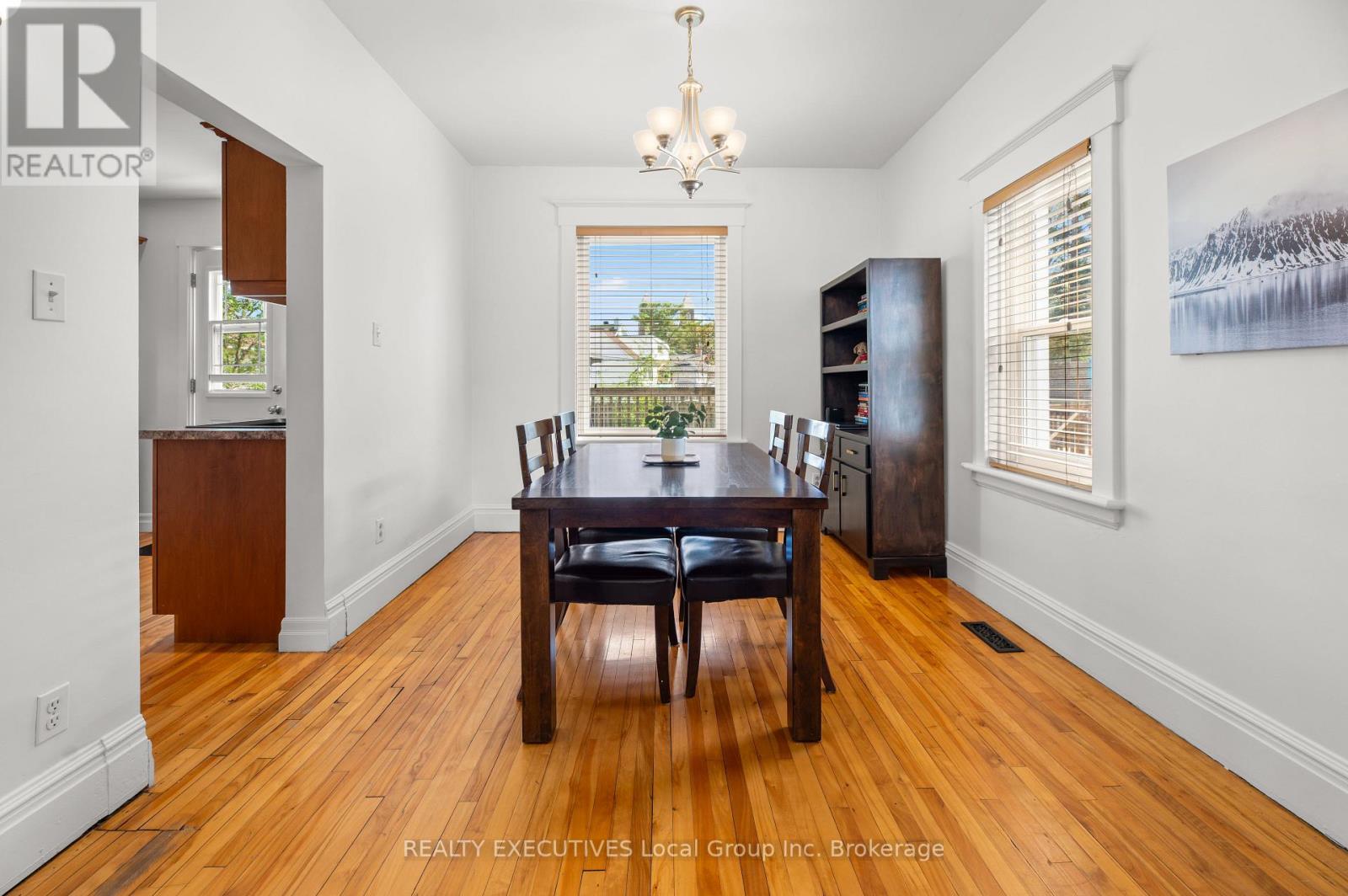 1069 FERGUSON STREET - 9
