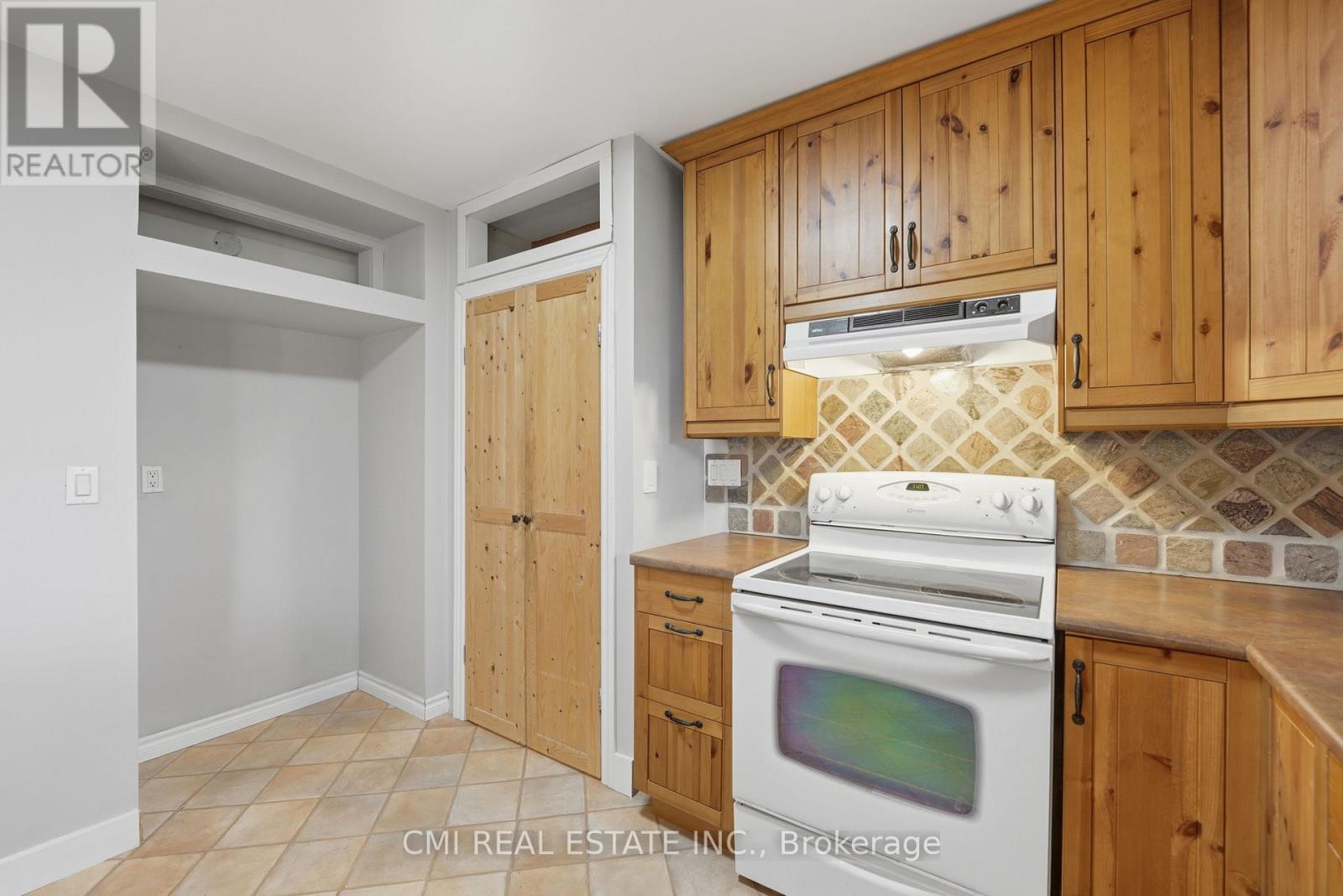 28 RIVER DRIVE - 22