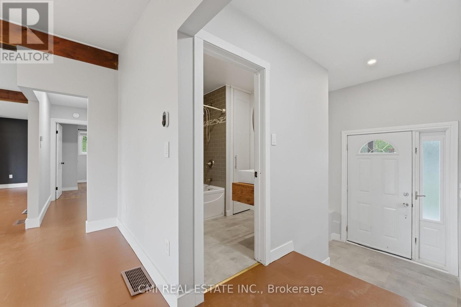 28 RIVER DRIVE - 6