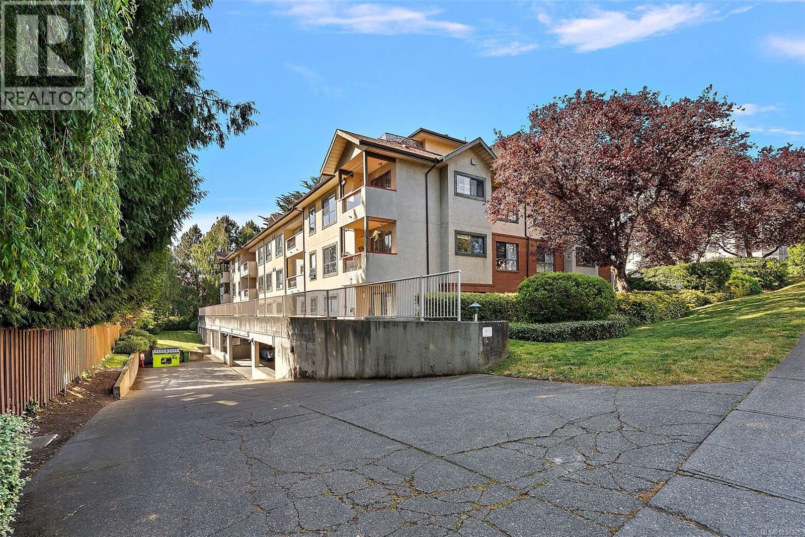 #306 7 Gorge Rd W - 29