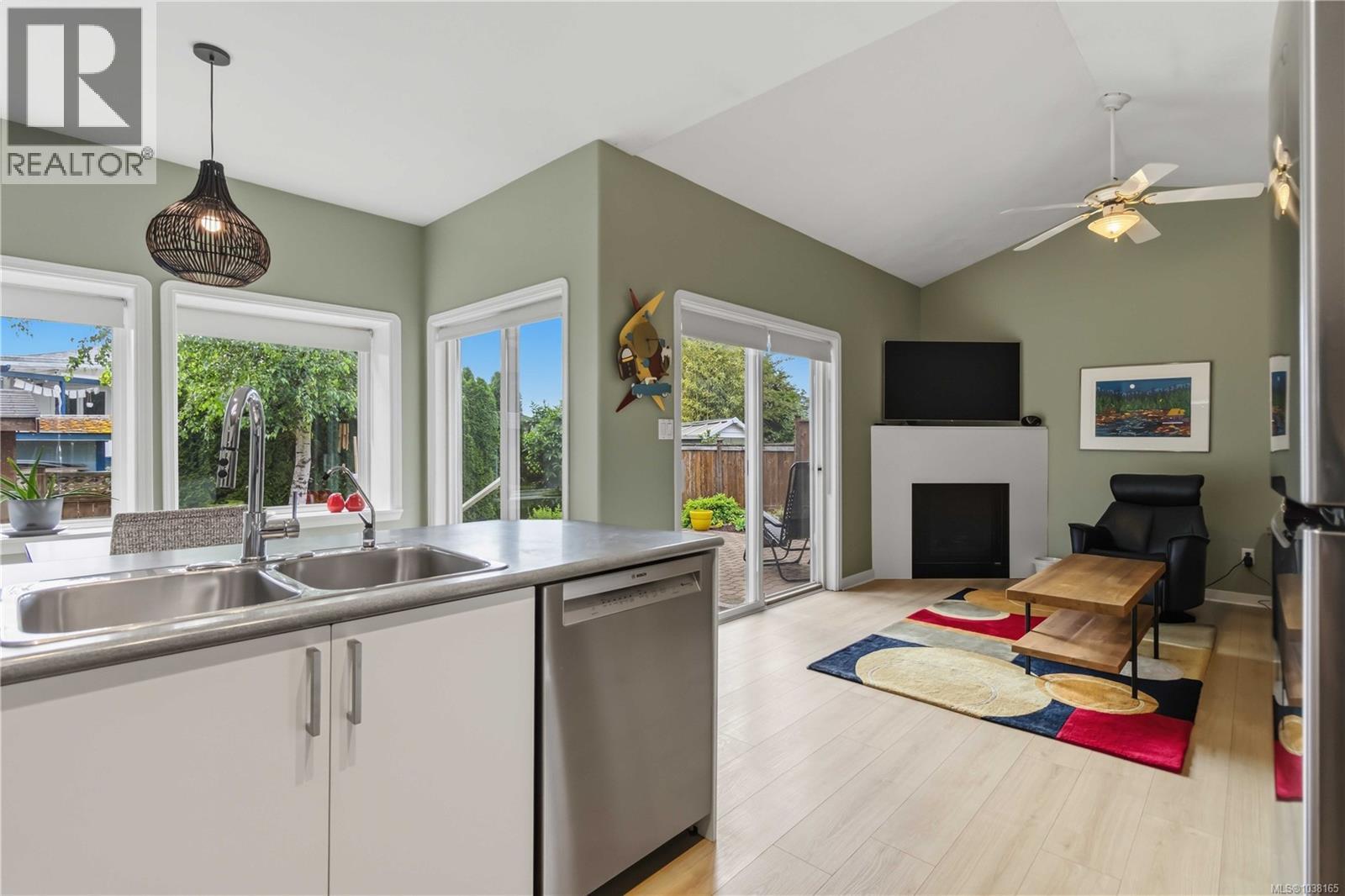 1056 Holly Park Rd - 4