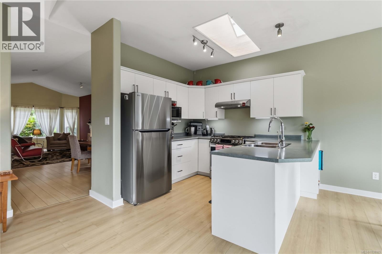 1056 Holly Park Rd - 6