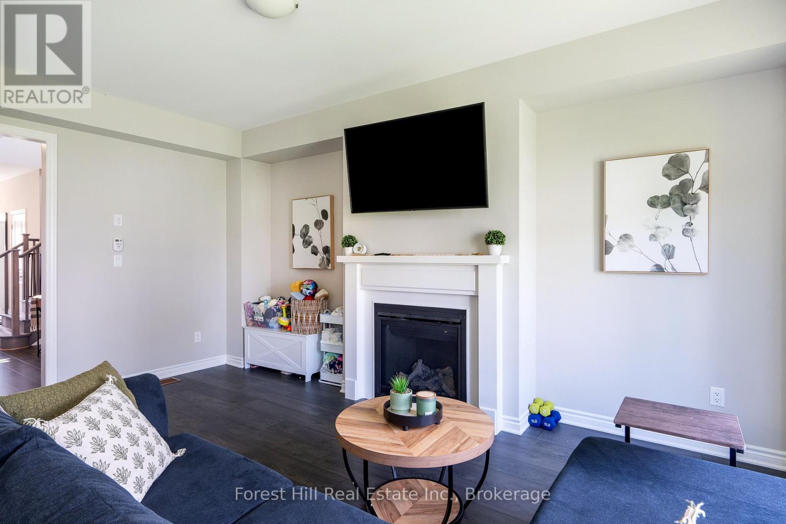 281 SPRINGFIELD CRESCENT - 7