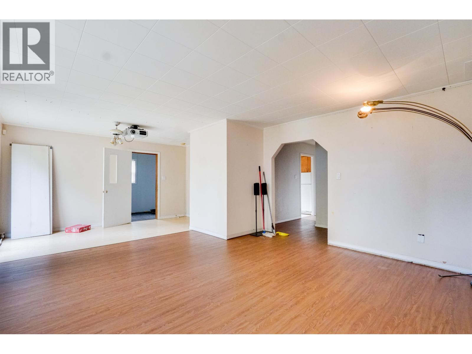 120 SAGUENAY STREET - 4