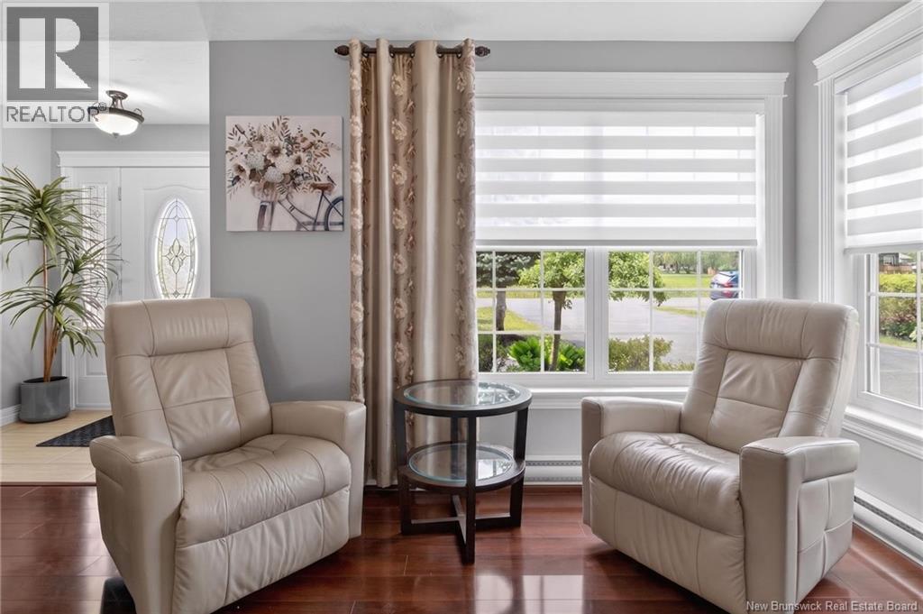 245 Yvon Street - 14