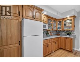 Sunroom - 54 Peter Street, Salisbury, NB E4J2N9 Photo 9