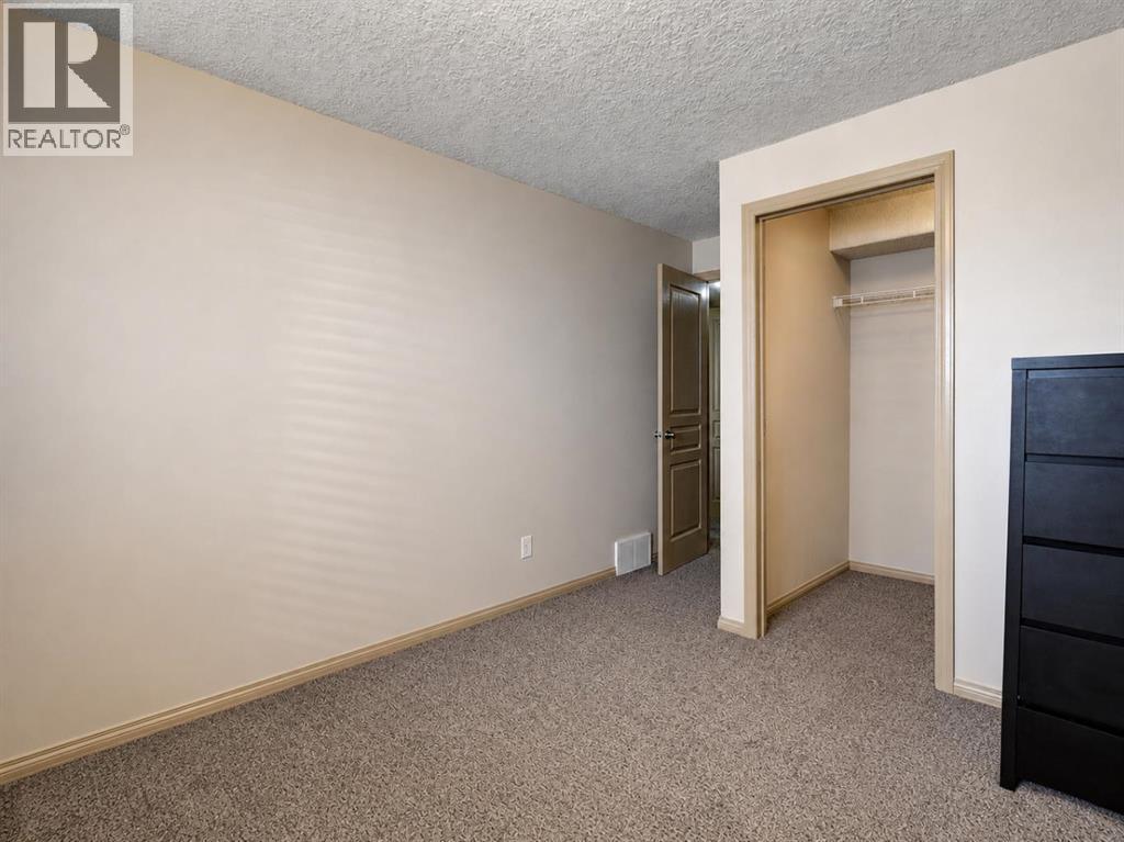 9506 91 Street - 16