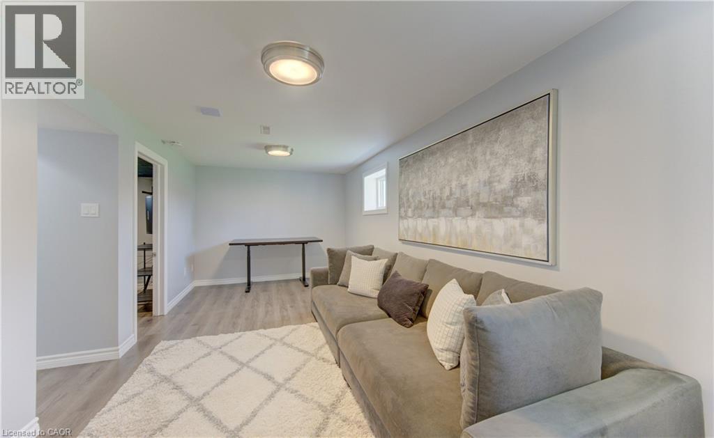 1828 EARLWOOD Drive - 34