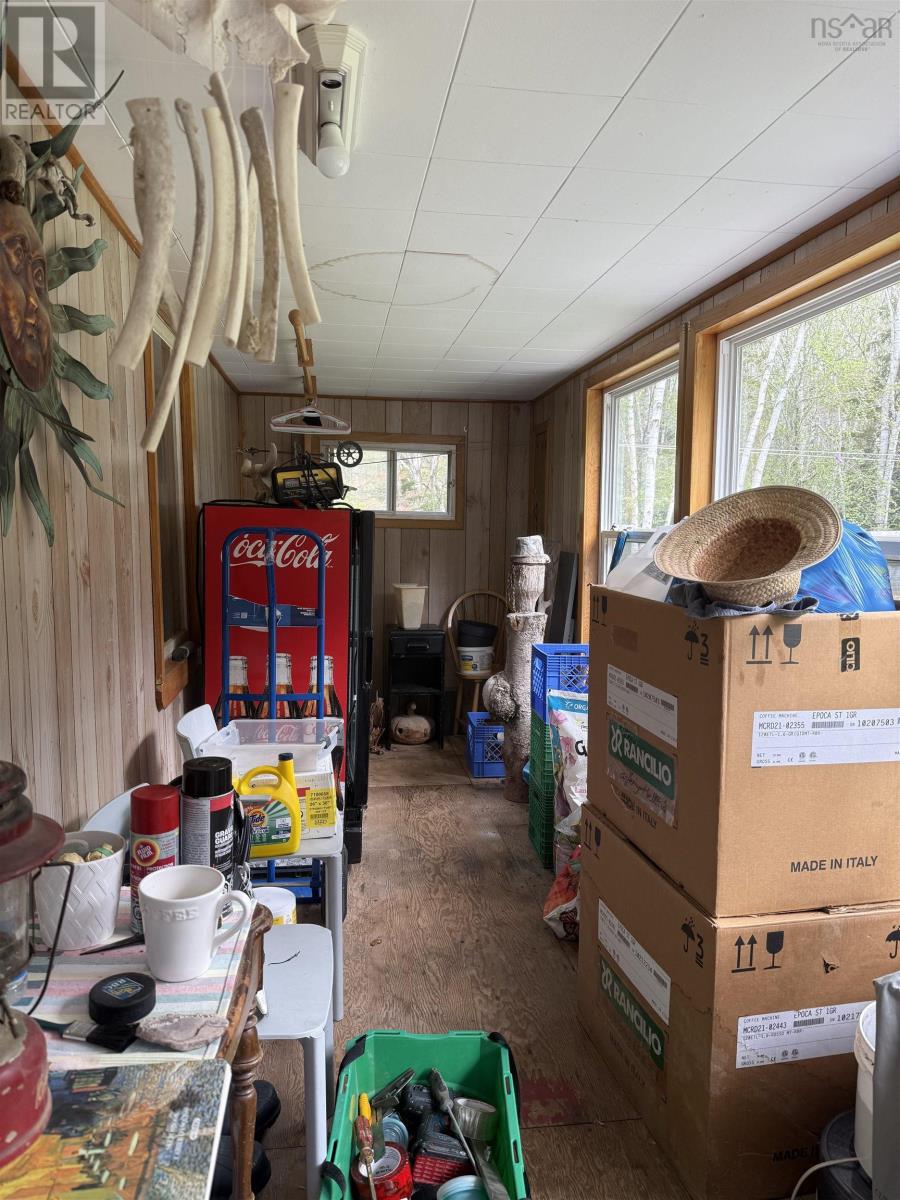 9544 7 Highway - 16