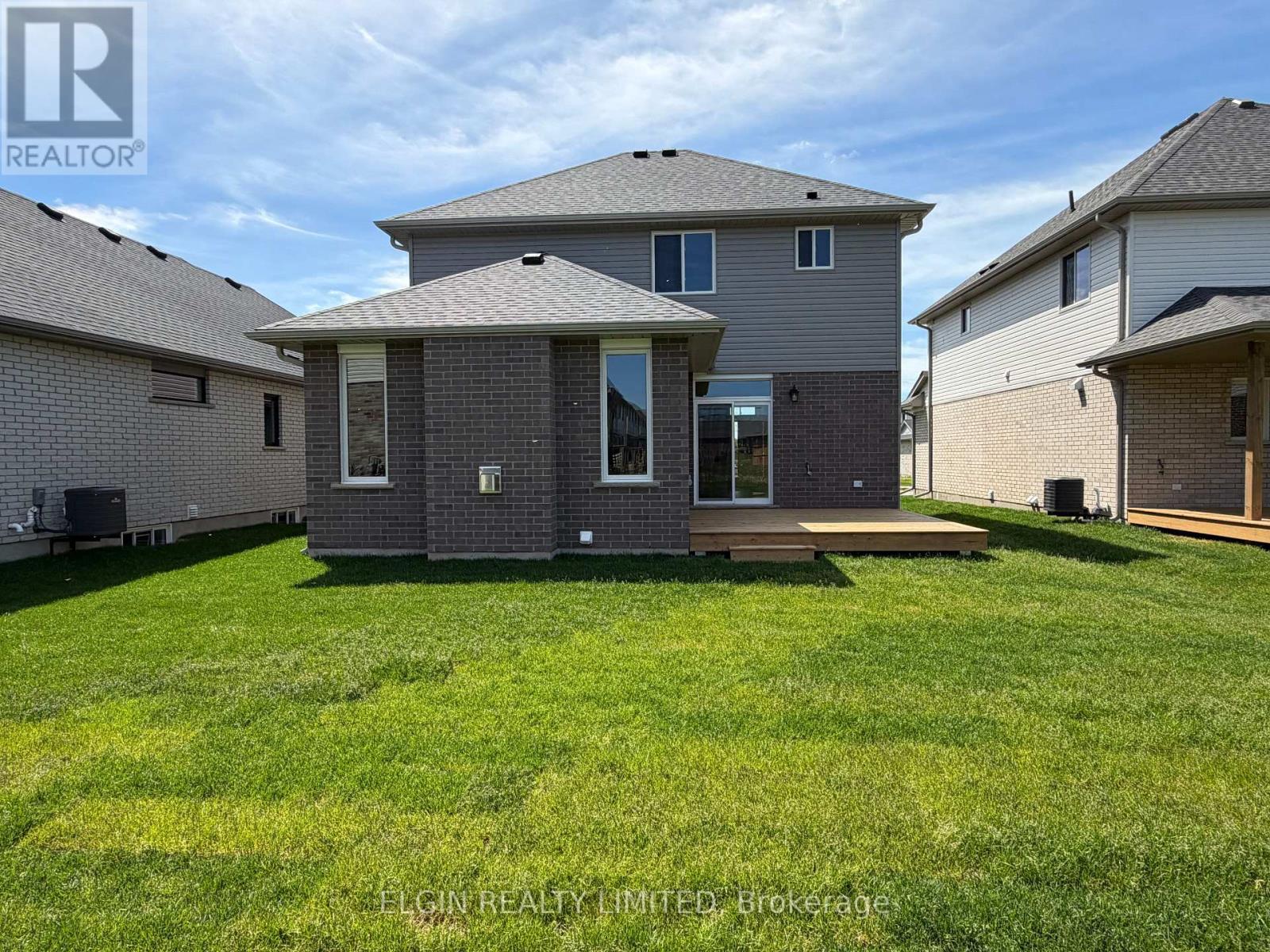 4 KEBA CRESCENT - 2