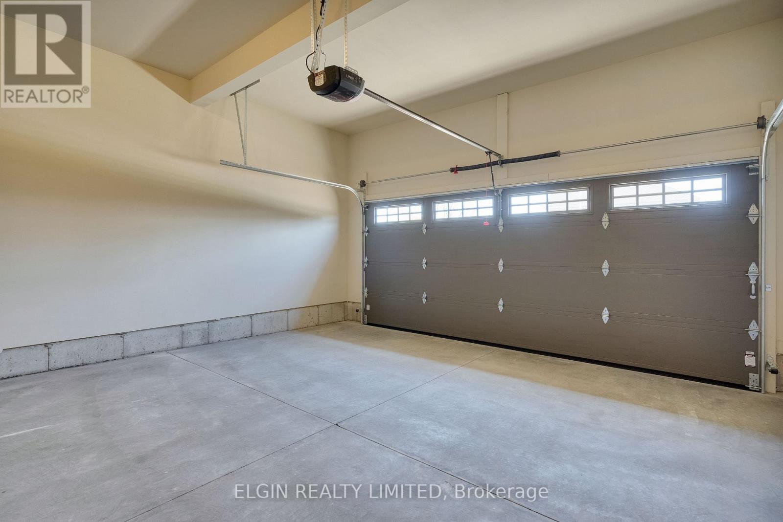 4 KEBA CRESCENT - 39