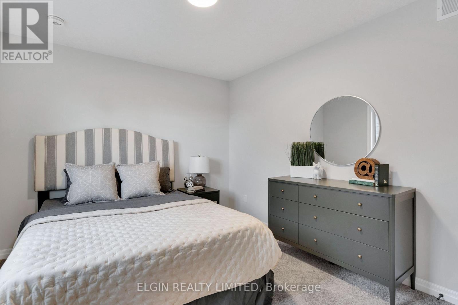 6 KEBA CRESCENT - 25