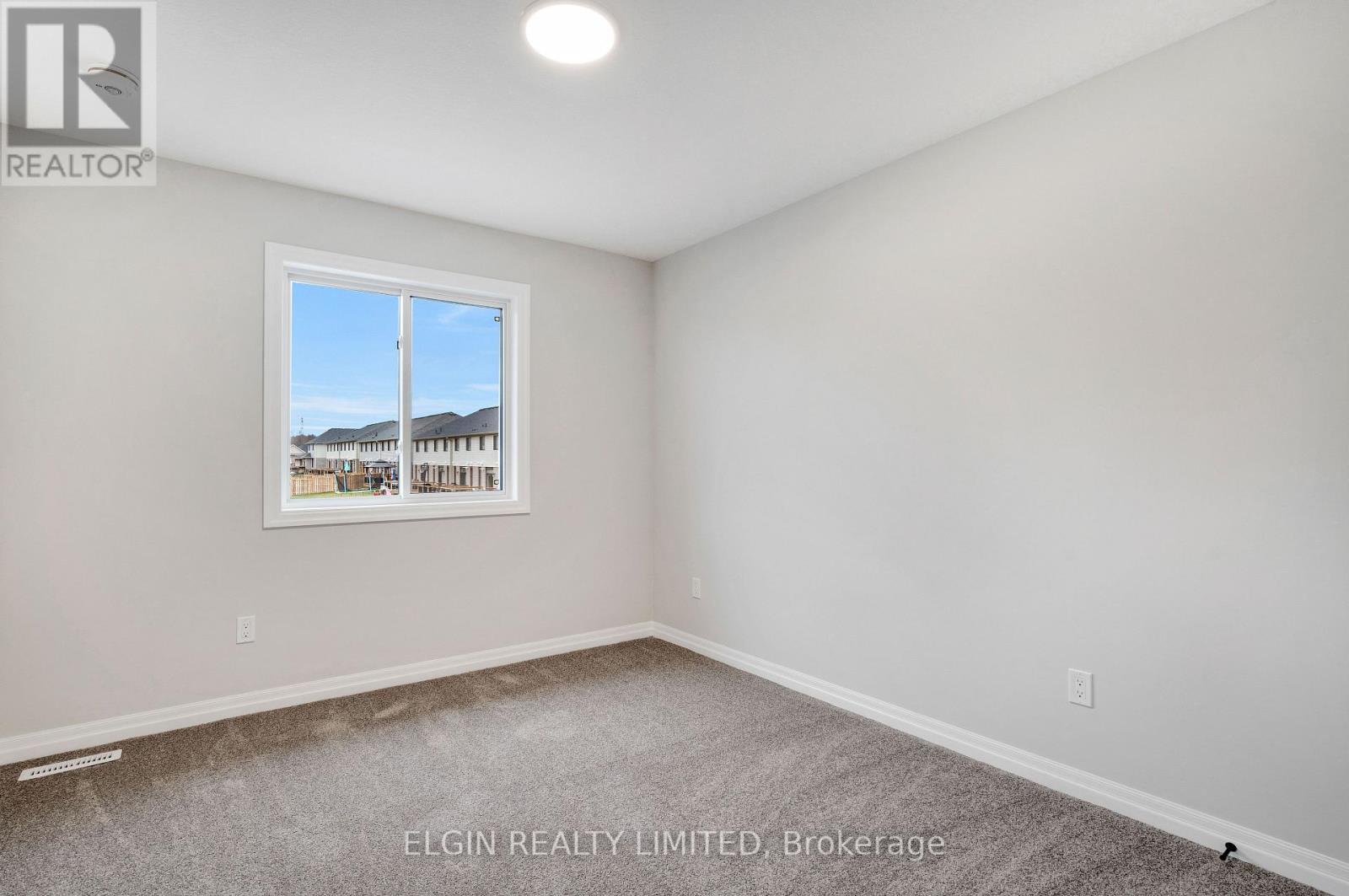 6 KEBA CRESCENT - 27