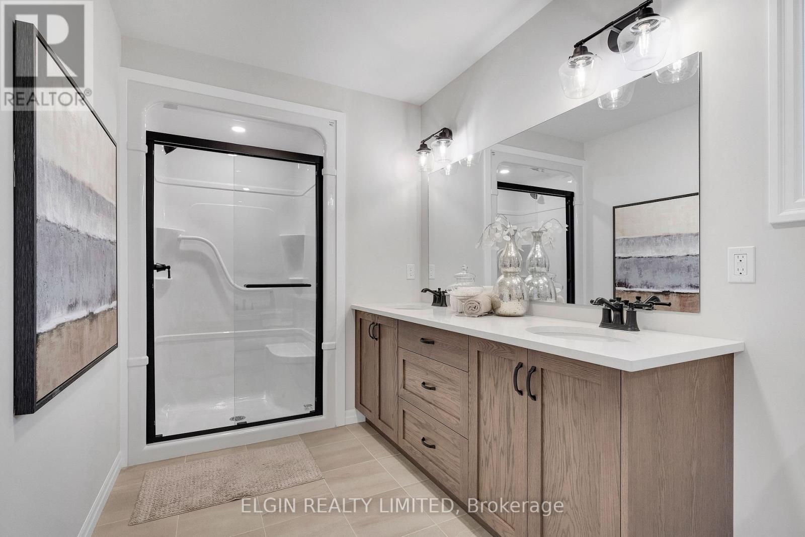 6 KEBA CRESCENT - 22